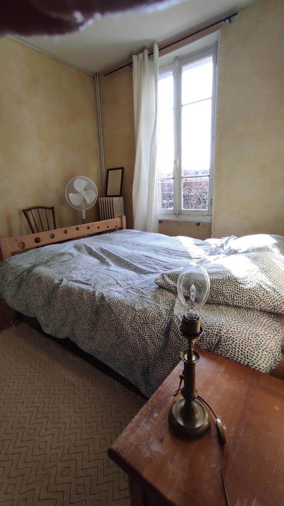 Holiday home Grande Maison Ancienne Simple Et Spacieuse. Vichy